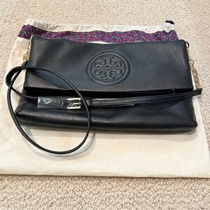 NEW VINTAGE! TORY BURCH Harper Flat Wallet Cross BodyVintage Camel